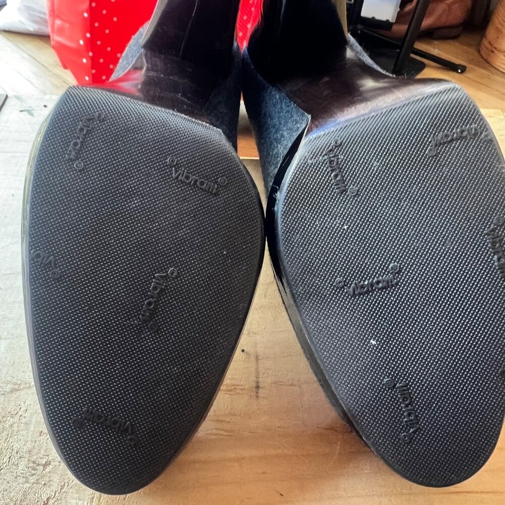 Stuart Weitzman Size 7m Gray Wool Platform Block … - image 8